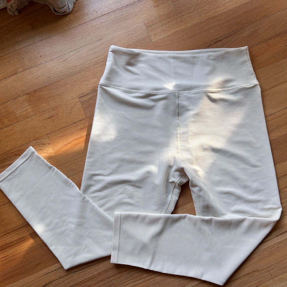 Sage Collective 3/4 leggings